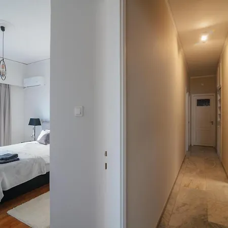 Sea Front Luxury Патра