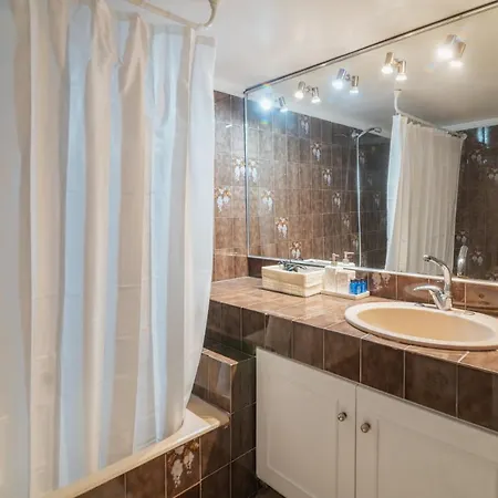 Sea Front Luxury דירה